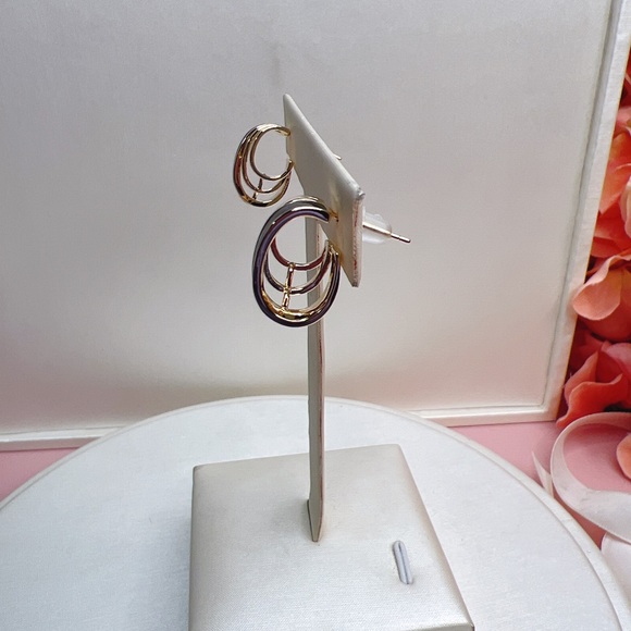 Hoop earrings - Picture 5 of 7